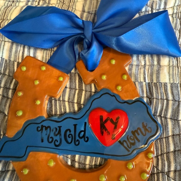 University of Kentucky Magnet and Decal Set - Picture 3 of 5